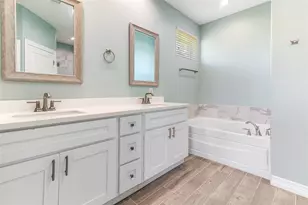 1132 Quarter Horse Trail, Angleton, TX 77515 - Photo 18