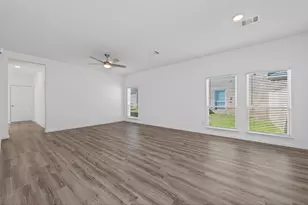 9746 Enclave Ridge Rd, Willis, TX 77318 - Photo 12