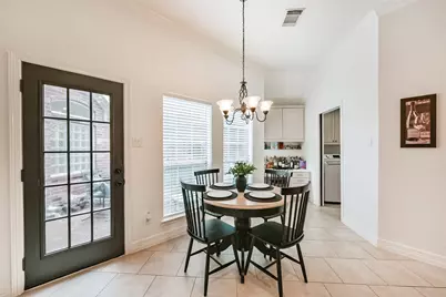 321 Pine Creek Drive, Friendswood, TX 77546 - Photo 14