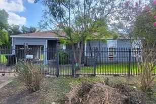 3502 Cornell St, Houston, TX 77022 - Photo 1