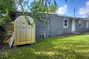 3502 Cornell St, Houston, TX 77022 - Photo 4