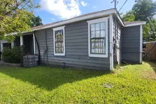 3502 Cornell St, Houston, TX 77022 - Photo 2