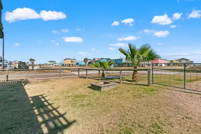 1206 Surf Drive, Surfside Beach, TX 77541 - Photo 26