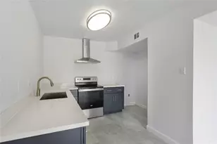 1926 Clipper Ct, Willis, TX 77318 - Photo 14