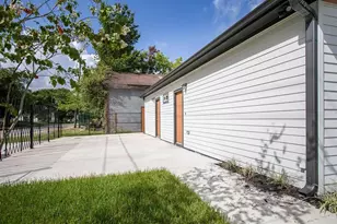 6004 England St, Houston, TX 77021 - Photo 6