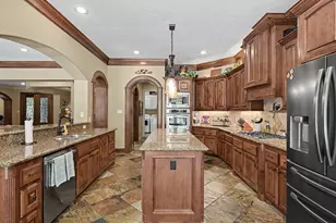 27706 Braydon Ct, Spring, TX 77386 - Photo 10