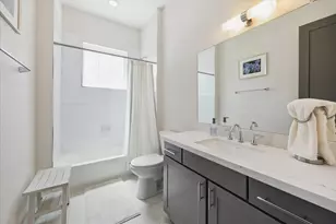 2408 St Charles St, Houston, TX 77004 - Photo 26