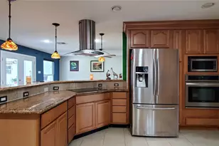 10108 Woodhollow Dr, Conroe, TX 77385 - Photo 10