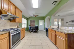 702 Hollyhock Dr, Stafford, TX 77477 - Photo 12