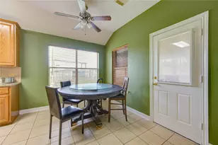 702 Hollyhock Dr, Stafford, TX 77477 - Photo 16
