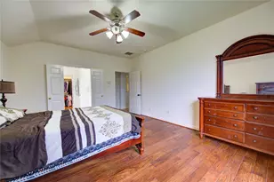 702 Hollyhock Dr, Stafford, TX 77477 - Photo 38