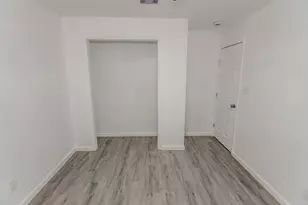 9210 St Lo Rd, Houston, TX 77033 - Photo 12