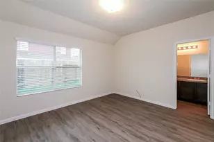 5435 Latta Plantation Ln, Katy, TX 77449 - Photo 10