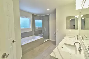 18 Shinyrock Pl, The Woodlands, TX 77381 - Photo 14