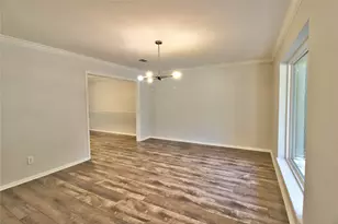 18 Shinyrock Pl, The Woodlands, TX 77381 - Photo 10