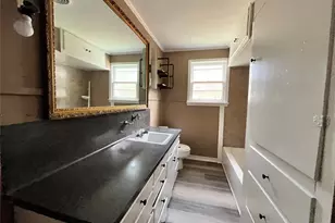 103 E Stone St, Brenham, TX 77833 - Photo 6