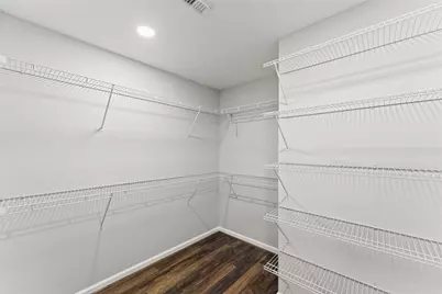 4826 Brooklawn Drive, Houston, TX 77066 - Photo 18