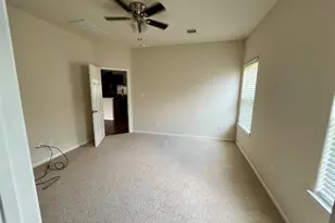 605 Carl St, Dayton, TX 77535 - Photo 4