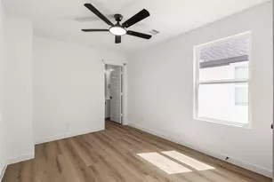8316 Prairie View Dr, Houston, TX 77088 - Photo 16
