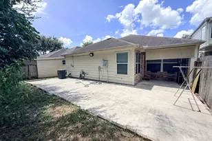 8027 Daylilly Creek Dr, Houston, TX 77083 - Photo 8