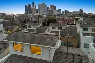 2105 Mason St, Houston, TX 77006 - Photo 2