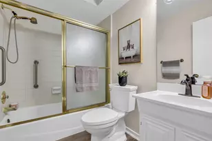 8206 Debbie Gay Dr, Houston, TX 77040 - Photo 32