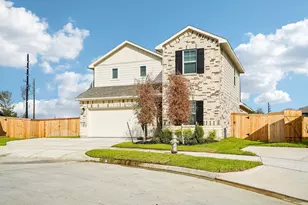 12007 Marlin Strait Dr, Baytown, TX 77523 - Photo 2