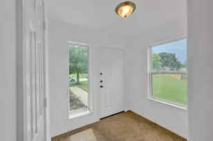 12818 Regg Dr, Houston, TX 77045 - Photo 6