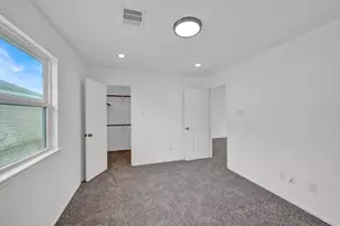 12818 Regg Dr, Houston, TX 77045 - Photo 24