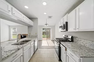 2819 Kettle Run, Sugar Land, TX 77479 - Photo 10
