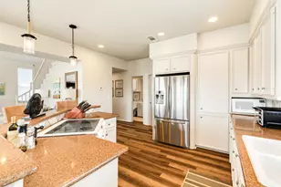 1319 Coral Way, Tiki Island, TX 77554 - Photo 38