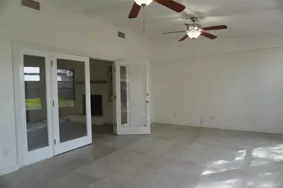 10703 Wickersham Lane, Houston, TX 77042 - Photo 14