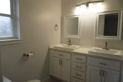10703 Wickersham Lane, Houston, TX 77042 - Photo 26