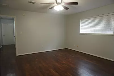 10703 Wickersham Lane, Houston, TX 77042 - Photo 18
