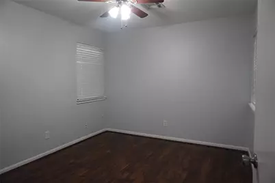 10703 Wickersham Lane, Houston, TX 77042 - Photo 32