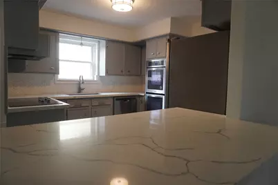 10703 Wickersham Lane, Houston, TX 77042 - Photo 8