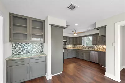 12218 Moorcreek Drive, Houston, TX 77070 - Photo 8