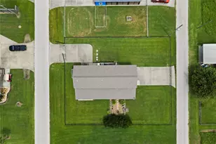930 West Ln, Crystal Beach, TX 77650 - Photo 34