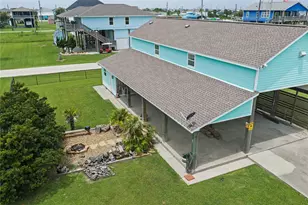 930 West Ln, Crystal Beach, TX 77650 - Photo 38