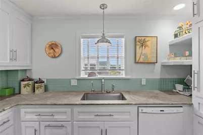 930 West Lane, Crystal Beach, TX 77650 - Photo 10
