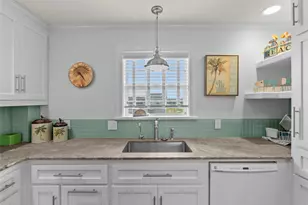930 West Ln, Crystal Beach, TX 77650 - Photo 10