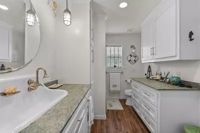 930 West Lane, Crystal Beach, TX 77650 - Photo 6