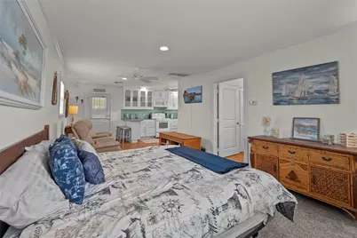 930 West Lane, Crystal Beach, TX 77650 - Photo 16