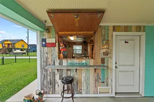 930 West Ln, Crystal Beach, TX 77650 - Photo 20