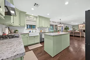 746 Stone Mountain Dr, Conroe, TX 77302 - Photo 6