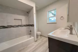 10726 Sugar Hill Dr, Houston, TX 77042 - Photo 10