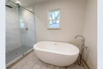 10726 Sugar Hill Drive, Houston, TX 77042 - Photo 16