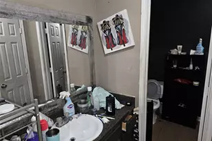 8121 Livingston St, Houston, TX 77051 - Photo 6