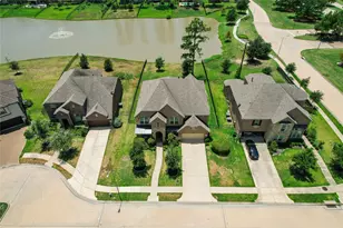 3614 Bonnie Bend Ln, Katy, TX 77494 - Photo 4