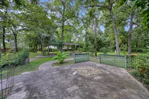 2207 Arendale Ln, Spring, TX 77386 - Photo 2